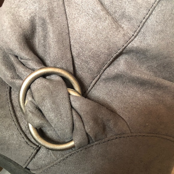 Boots - Picture 4 of 4